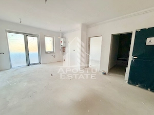 Apartament cu 2 camere, la asfalt, zona Giroc