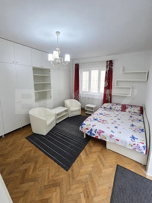 Apartament ultracentral 1 cameră, parcare în curte și terasă