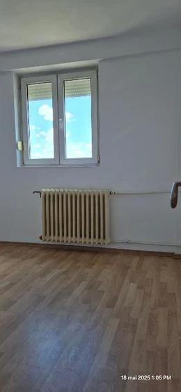 Apartament 2 camere de vânzare recent zugrăvit. - imagine 6