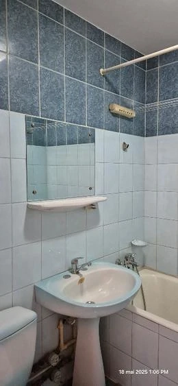 Apartament 2 camere de vânzare recent zugrăvit. - imagine 10