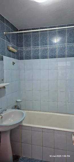 Apartament 2 camere de vânzare recent zugrăvit. - imagine 9