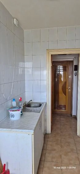 Apartament 2 camere de vânzare recent zugrăvit. - imagine 14