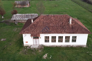 Teren 1,3 ha, Hala productie de vanzare Baiculesti - Curtea de Arges - imagine 2