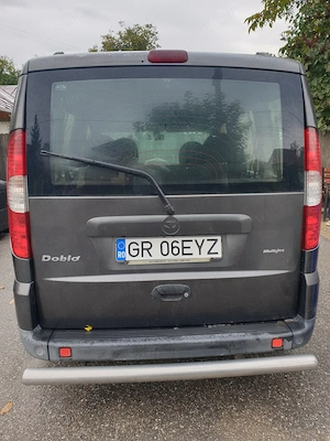 Fiat doblo 2007 1.3multijet mașina e a tatălui meu el fiind proprietar în acte, se vinde doar cu fis - imagine 4