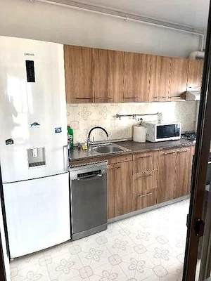 🏡 Închiriez Apartament cu 2 camere, centrală proprie, zonă liniștită - imagine 11