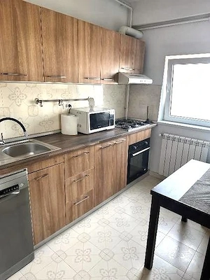 🏡 Închiriez Apartament cu 2 camere, centrală proprie, zonă liniștită - imagine 12
