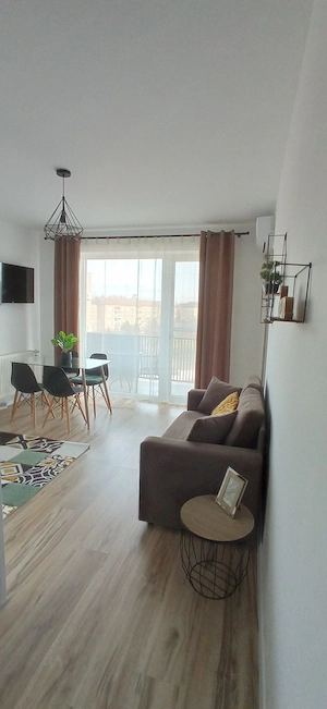 Apartament cu 2 camere de închiriat în Dumbrăvița - imagine 2