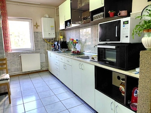 Apartament 4 Camere 2 bai etaj 1 boxa la subsol - imagine 4