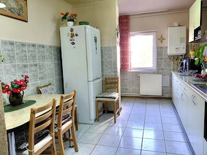 Apartament 4 Camere 2 bai etaj 1 boxa la subsol - imagine 3