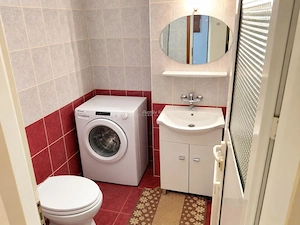 Apartament 4 Camere 2 bai etaj 1 boxa la subsol - imagine 9
