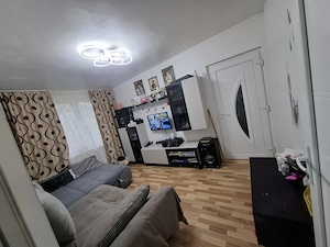  Apartament renovat, mobilat și utilat complet   47000   negociabil! - imagine 2