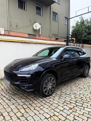 Porsche Cayenne Platinum Edition - Panoramic