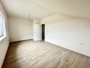 Duplex cu 4 camere - 100 mp utili - 320 de teren - Mosnita - imagine 20