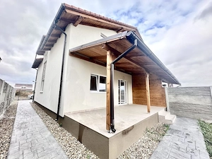 Duplex cu 4 camere - 100 mp utili - 320 de teren - Mosnita