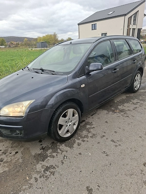 Vând Ford focus 2007 , 1,6 tdi , diesel stare bună , itt valabil  - imagine 7