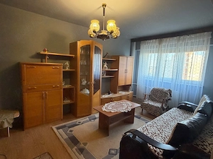 Inchiriez apartament cu 2 camere 
