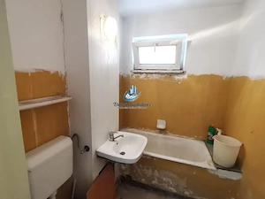 Apartament 2 camere decomandat, etaj 1,centru, 63 mp, Piatra Neamț - imagine 2