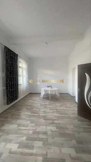 2 Camere de inchiriat | Gara de Nord | Metrou | Mobilat