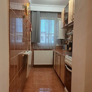 Apartament Utilat Pitesti zona Nord - imagine 2