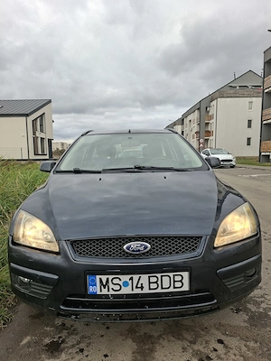 Vând Ford focus 2007 , 1,6 tdi , diesel stare bună , itt valabil  - imagine 9
