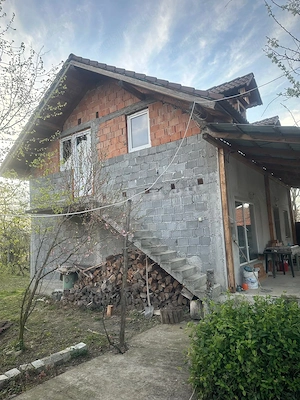 Casă de vânzare în Taut 