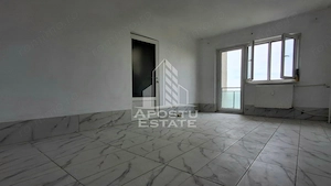 Apartament 4 camere etajul 5 /6 - imagine 2