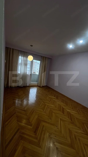 Amartament in Orastie- 55 mp. și 2 balcoane, la etajul 3. - imagine 2