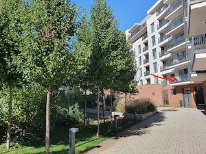 Inchiriez apartament 2 camere in bloc nou PALTIM cu loc de parcare si boxa in subteran