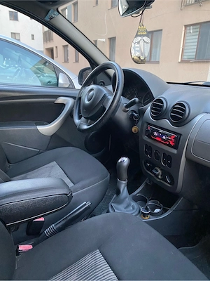 Vand Dacia Sandero unic proprietar - imagine 5