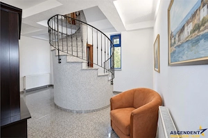 Apartament in vila, panorama spectaculoasa asupra Brasovului, parcare, Centrul Istoric - imagine 4