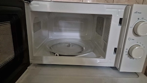 Cuptor cu microunde Beko
