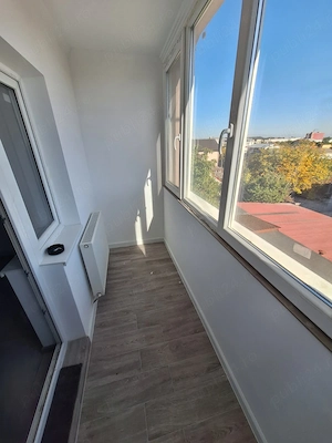 Gata de mutat-Lipovei-3 camere.Decomandat, etaj 3, renovat, bloc izolat, centrala, 2 bacoane inchise - imagine 14