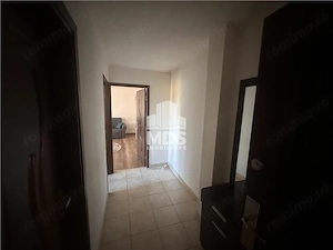 Decomandat la etaj 2, 42 mp, mobilat si utilat - imagine 10