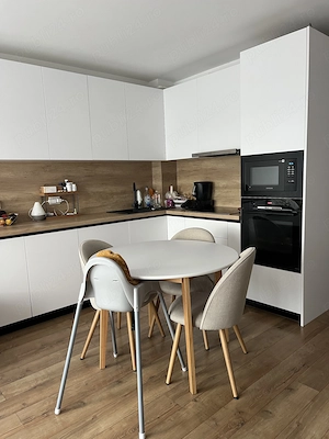 Apartament cu 2 camere în Florești, zona Tineretului   2 locuri de parcare incluse