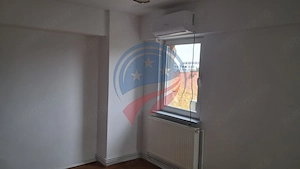 Apartament 4 camere, decomandat, etaj 3, zona Ramada - imagine 8