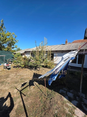 Casa de vânzare 4 camere 409mp Ronat