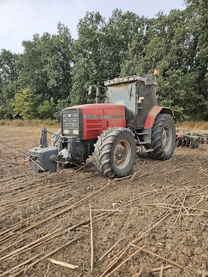 Vând tractor massey ferguson 