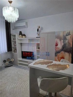 Garsoniera - zona Jumbo - imagine 6