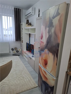 Garsoniera - zona Jumbo - imagine 2