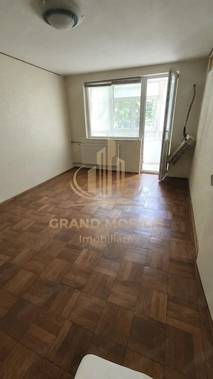 Apartament 2 camere, etaj 1, Eroii Revoluți