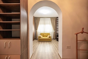 Casa parter, renovata, mobilata, gradina amenajata, str Petofi Sandor-Dumbravita - imagine 13