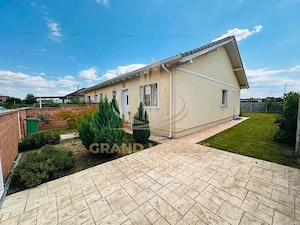 Duplex de închiriat – Moșnița Veche | 3 camere | Pet friendly - imagine 10