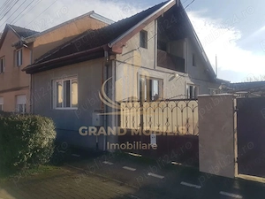 Casă individuală 3 cam, terasă, beci și 2 garaje – Mehala