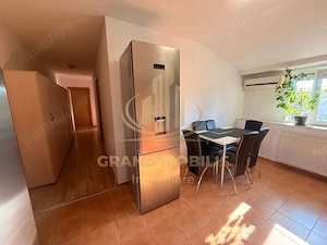 Apartament cu 2 camere, decomandat, centrală proprie | Calea Șagului - imagine 8