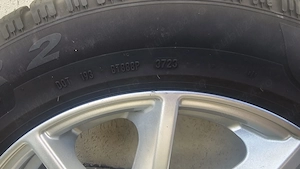 Pirelli cinturato 215/55/16 dot 2723  jante alutec et50 6.5j*16 - imagine 2