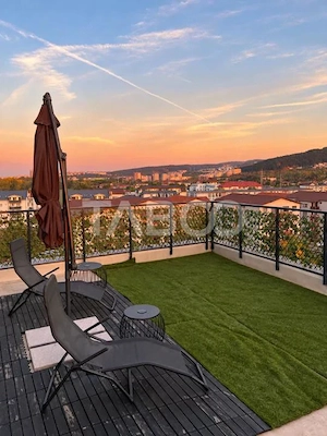 Penthouse panoramic de vanzare la cheie cu terasa de 40 mp Floresti - imagine 11