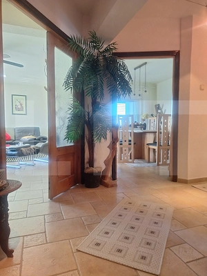 Vand apartament 4 camere decomandat la Lugoj - imagine 3