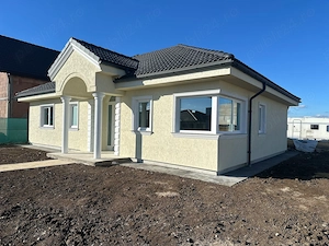 Casă individuală de vânzare   Deva, zona Zăvoi | 120 mp, 3 dormitoare, teren 352 mp
