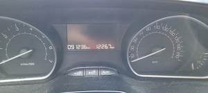 Peugeot 208 benzină 2017. - imagine 9