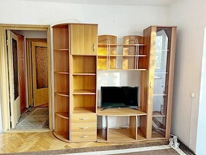 Zona Calea Girocului   De închiriat apartament cu două camere cu centrală proprie - imagine 7
